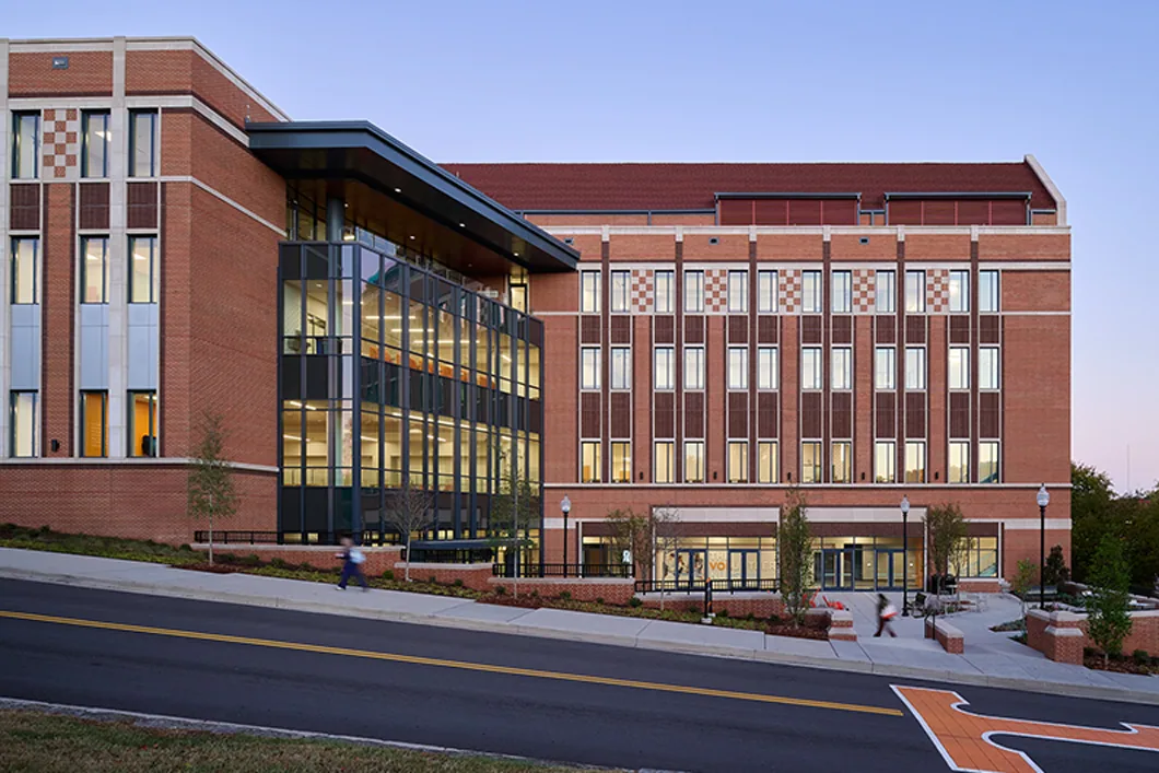 Roofing for Healthcare Systems in Daly City, CA