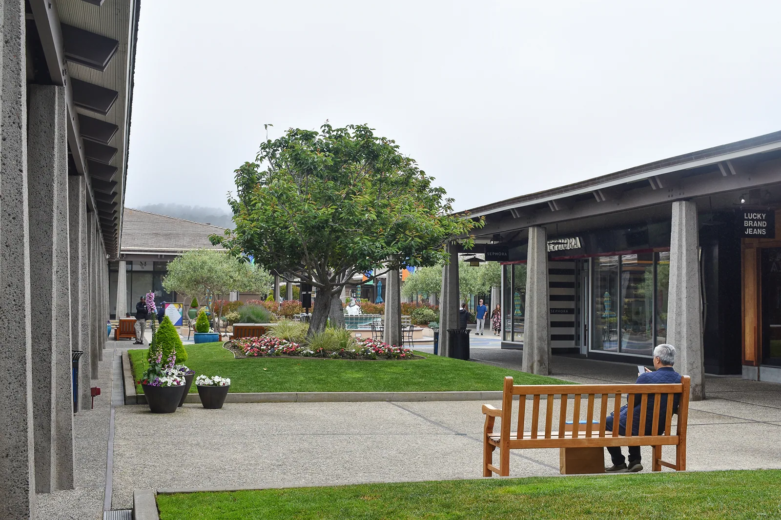 Shopping Center Roofing in Daly City, CA